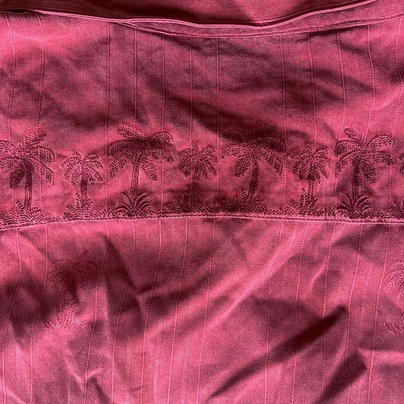Tommy Bahama XL 100%‎ Silk Palm Tree Button Down - Picture 4 of 4